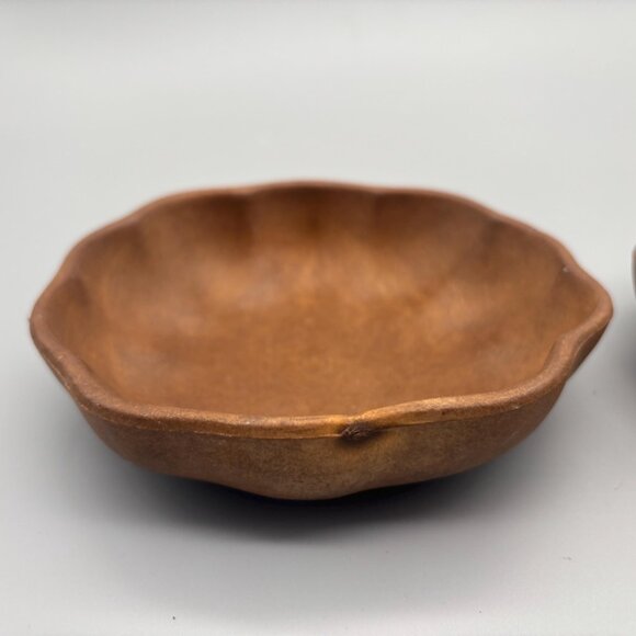 Vintage Monkeypod Wooden Petal Rim Bowls (Set of 2) - Picture 4 of 9